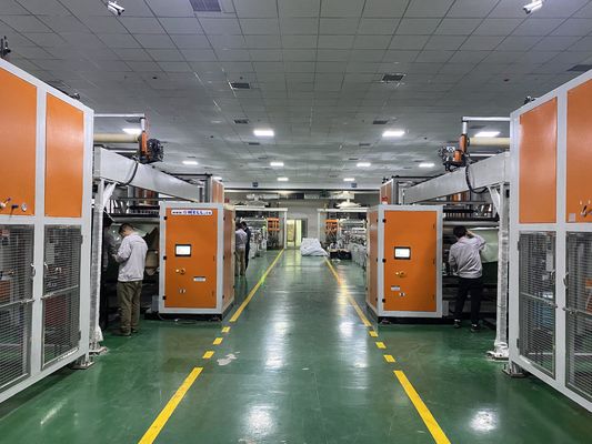 kupować Linia do wytłaczania arkuszy z tworzyw sztucznych z kalibratorami 4 grupy i wydajnością wytłaczania 350 kg/h dla grubości 0,5-1,5 mm online manufacture