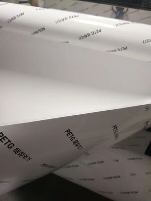 kupować Maszyna do produkcji folii dekoracyjnej PETG o grubości 0,15 mm, linia do wytłaczania arkuszy GAG 600 KG/H online manufacture