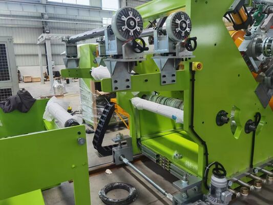 kupować Linia produkcyjna do produkcji 4-warstwowych arkuszy blistrowych PP metodą współwytłaczania z szerokością 800-1500 mm i wydajnością 300-700 kg/h Maszyna do termoformowania i wytłaczania online manufacture
