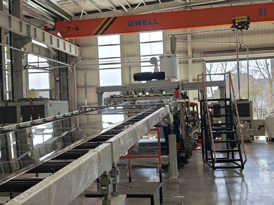 kupować Linia wytłaczania arkuszy PC o dobrej grubości jednolitości o szerokości 600-1220 mm i grubości 0,9-8 mm dla PC online manufacture