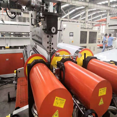 Panel ścienny drzwi ASA Pvc Profile Extrusion Machine Line 350kg/H